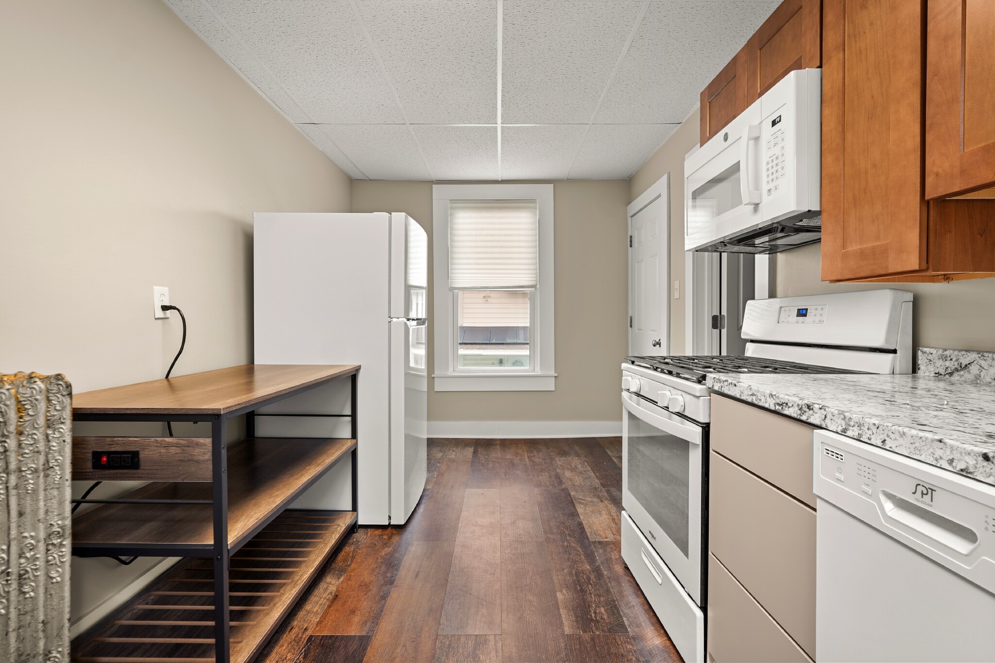Kitchen - 334 1st St