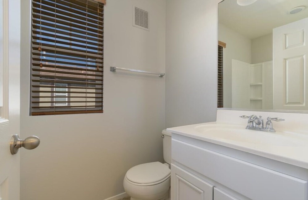 Building Photo - 16910 Bixby St