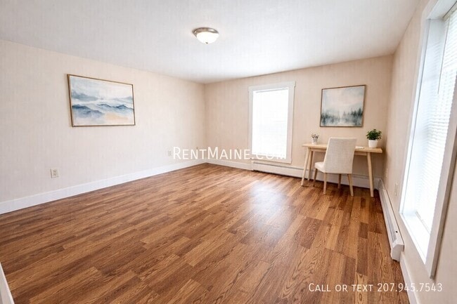 Building Photo - 12 Spring St