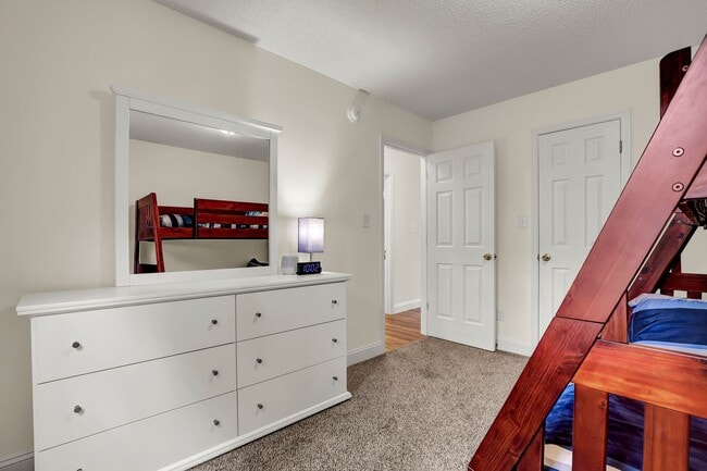 Building Photo - Compass Point - Vacation Rental - Sneads Ferry, NC