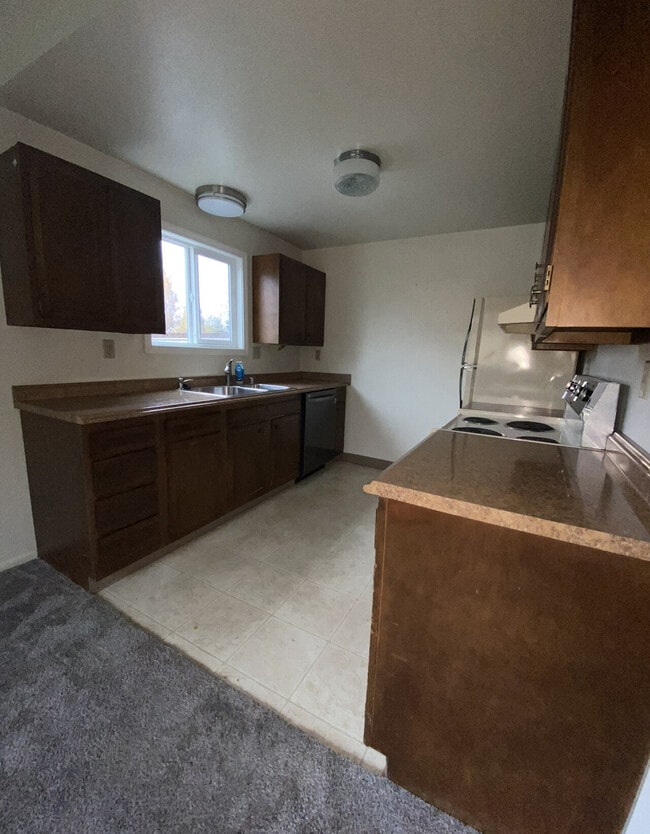 Building Photo - 2406 W 34th Ave