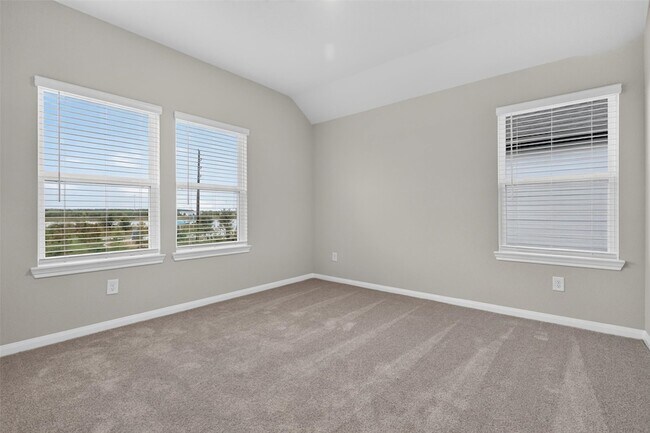 Building Photo - 6427 Prospect Oaks Pkwy