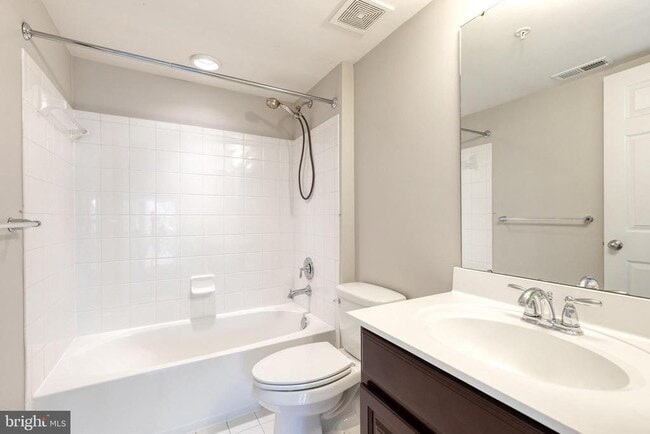 Building Photo - 9301 Paragon Way