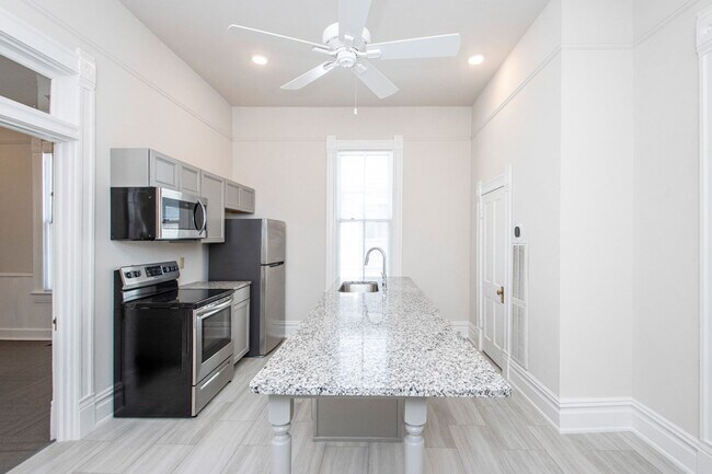 Building Photo - 2 Bed 1 Bath in Downtown Little Rock, AR