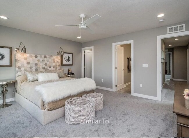Building Photo - Gorgeous 3BR 2.5ba Townhome, available NOW!