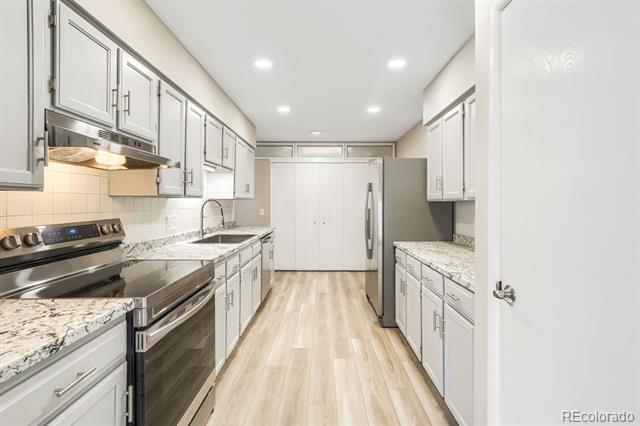 Building Photo - 11962 E Maple Ave