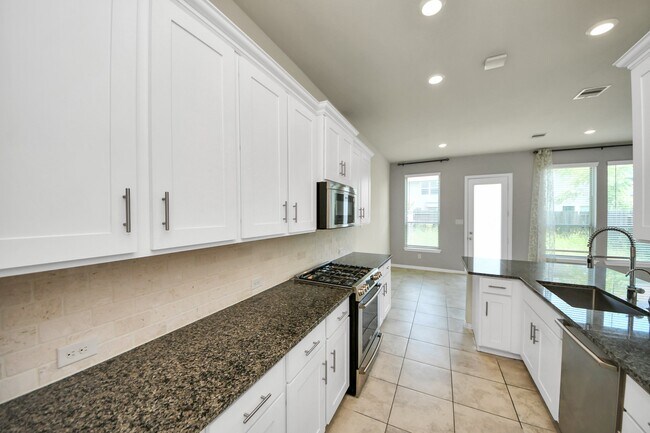 Building Photo - 1715 Ryon Falls Dr