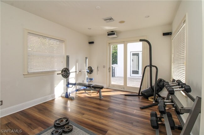 Building Photo - 1412 Hemingway Pl