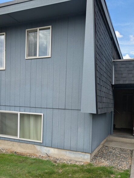 Building Photo - 1122 Francis Ave
