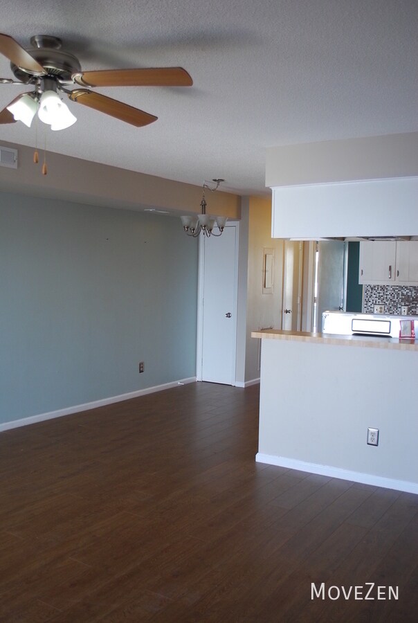 Building Photo - 1801 Canal Dr