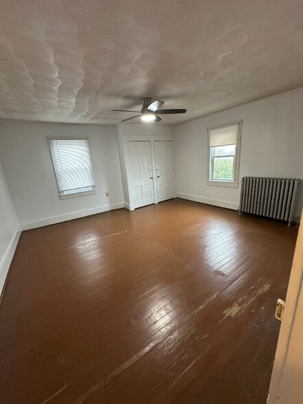 Building Photo - 520 W Smithfield St