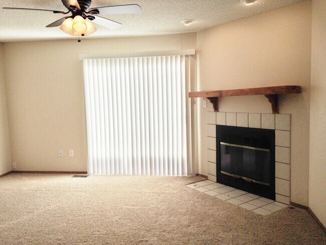 Building Photo - 4205 Hunting Meadows Cir