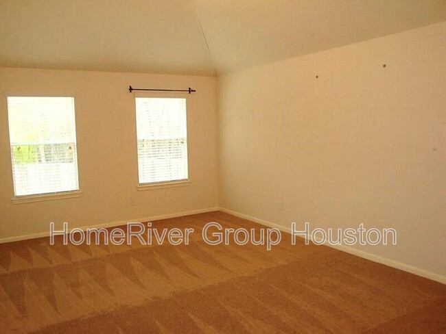 Building Photo - 17055 Midships Way