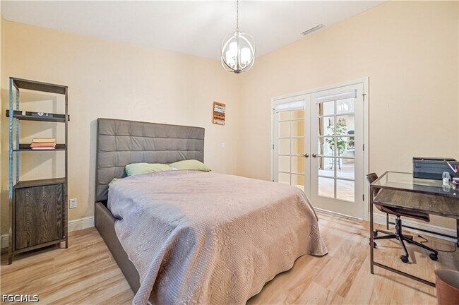 Building Photo - 14980 Lake Olive Dr