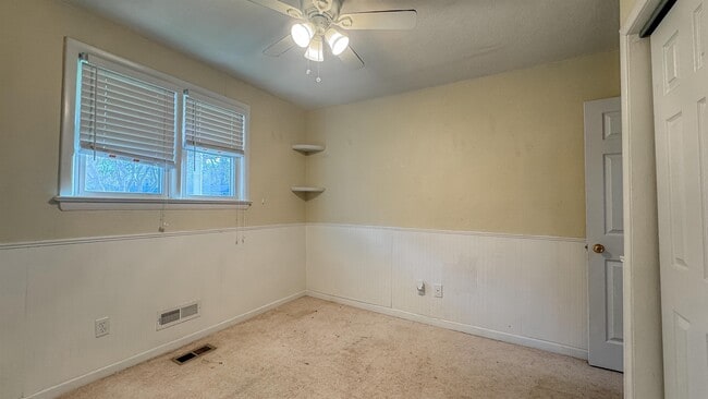 Building Photo - 1346 Tallwood St