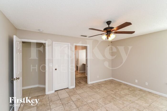 Building Photo - 12335 Bucks Harbor Dr S