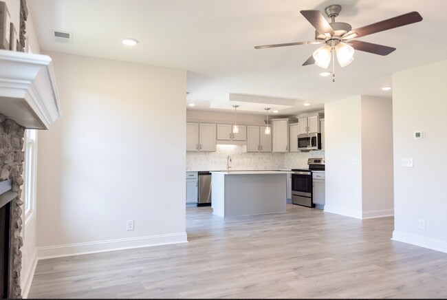 Building Photo - 484 Ayden Ln