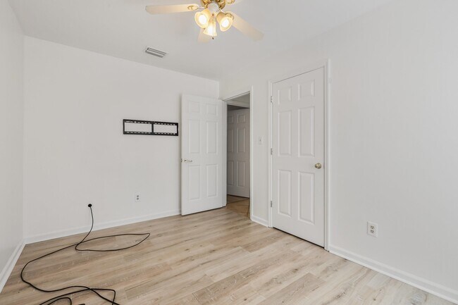 Building Photo - 2788 Oak Park Ct