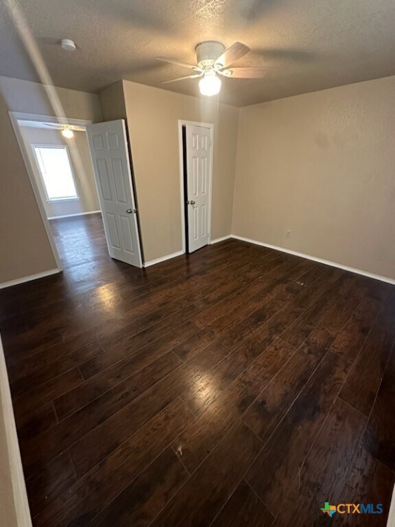 Building Photo - 532 E Walnut St