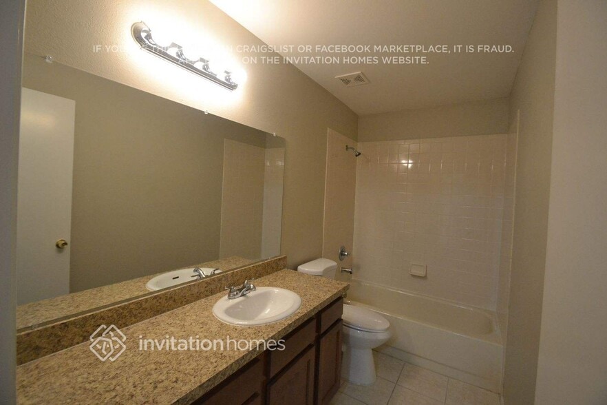 Building Photo - 11224 Moonvalley Way