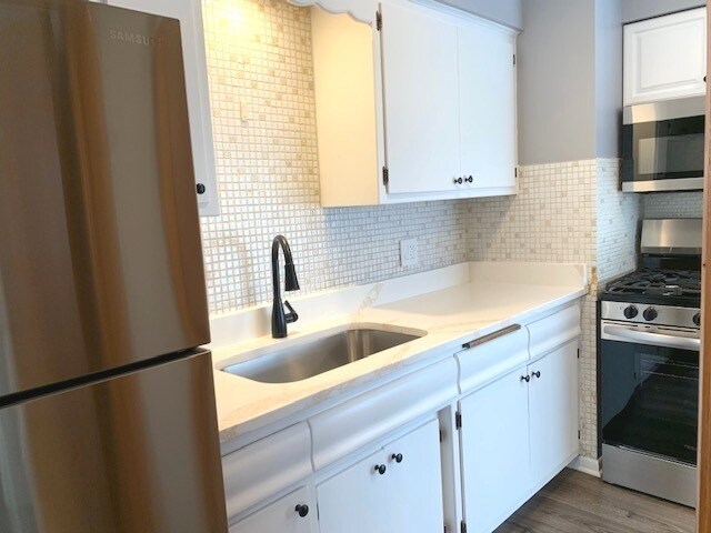 Building Photo - 7300 S 78th Ave