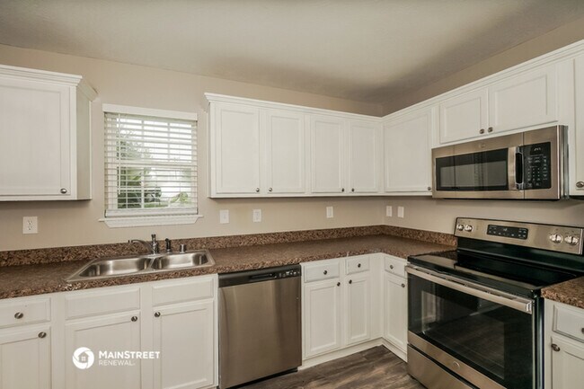 Building Photo - 2500 Emma Katherine Ln