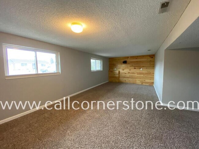 Building Photo - 4230 Arvol Cir