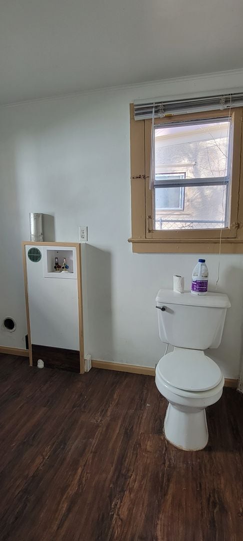 Building Photo - 2 bedroom 1 bath home