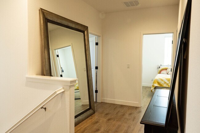 Building Photo - 3 bedroom | 2.5 bathroom | Crocker Village Single Family Home