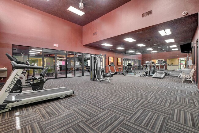 Building Photo - Charming 2 Bed 2 Bath!