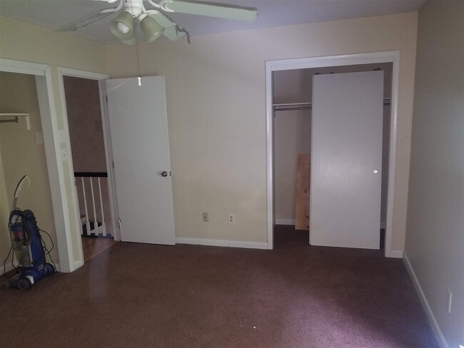 Building Photo - 209 Westwood Dr