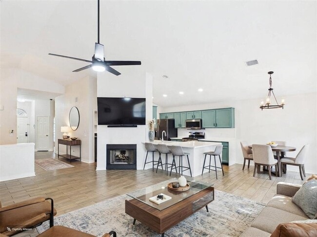 Building Photo - 7400 Crepe Myrtle Dr