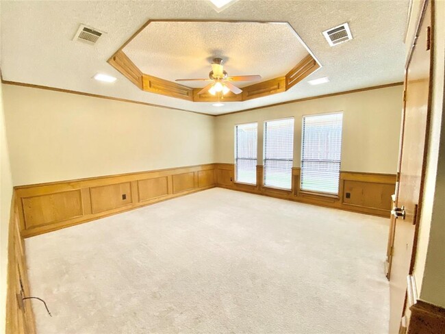 Building Photo - 3602 Pimlico Dr