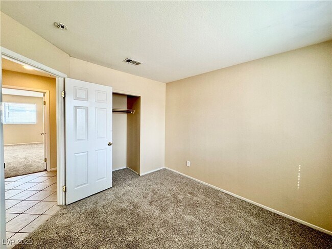 Building Photo - 2024 Fountain Valley Way