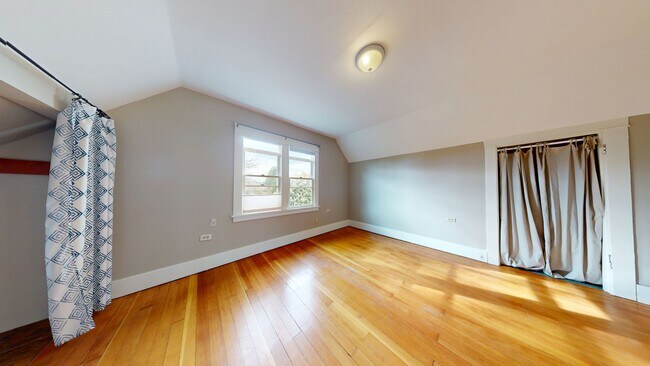 Building Photo - The Perfect Restored University Heights Home -available for rent now!