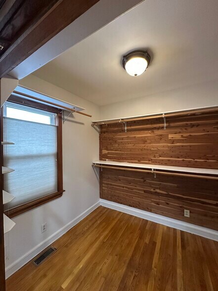 Building Photo - 18 Spring Garden St