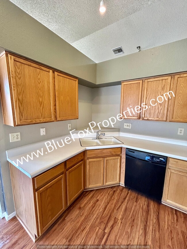Building Photo - 3030 W Sawmill Spring Trail