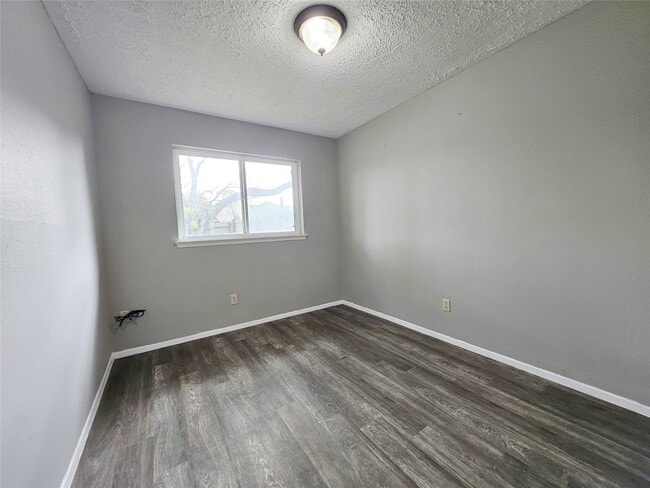 Building Photo - 7423 San Lucas Dr