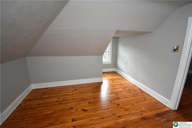 Building Photo - 417 Porter St