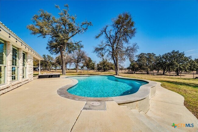 Building Photo - 8301 Brewer Ln