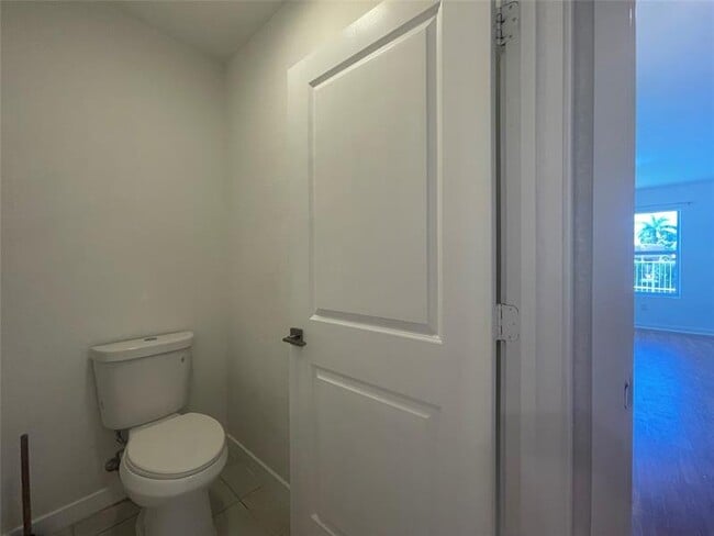 Building Photo - 1230 NW 208th St