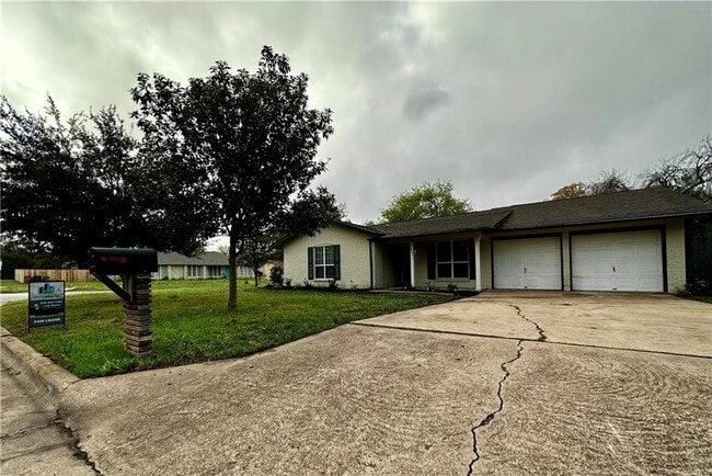 Building Photo - 3407 Norwood Hill Rd