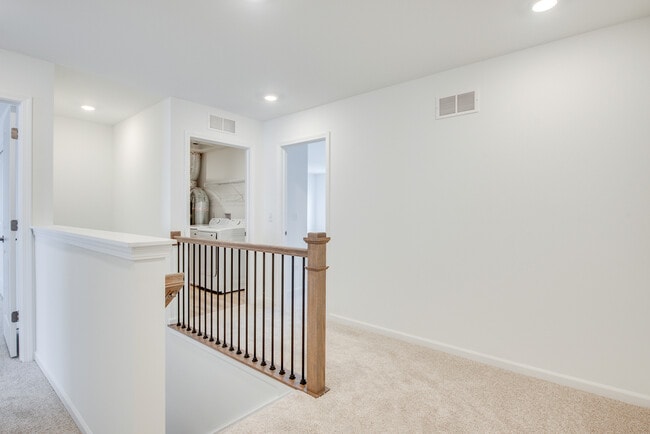 Building Photo - 15139 S Hepworth Pl