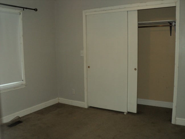 Bedroom - 530 10th Ave