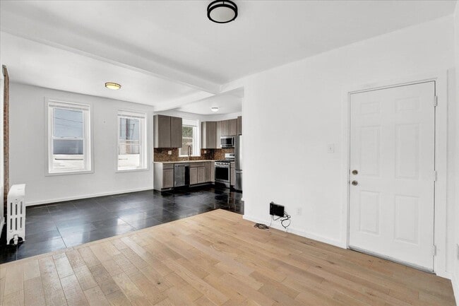 Building Photo - 1314 Paterson Plank Rd