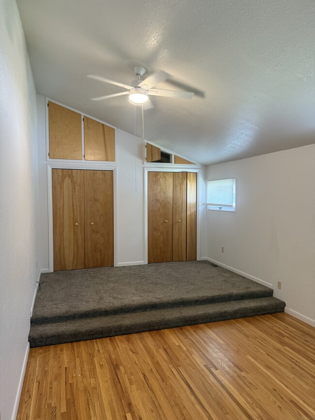 Building Photo - 3022 1st Ave S