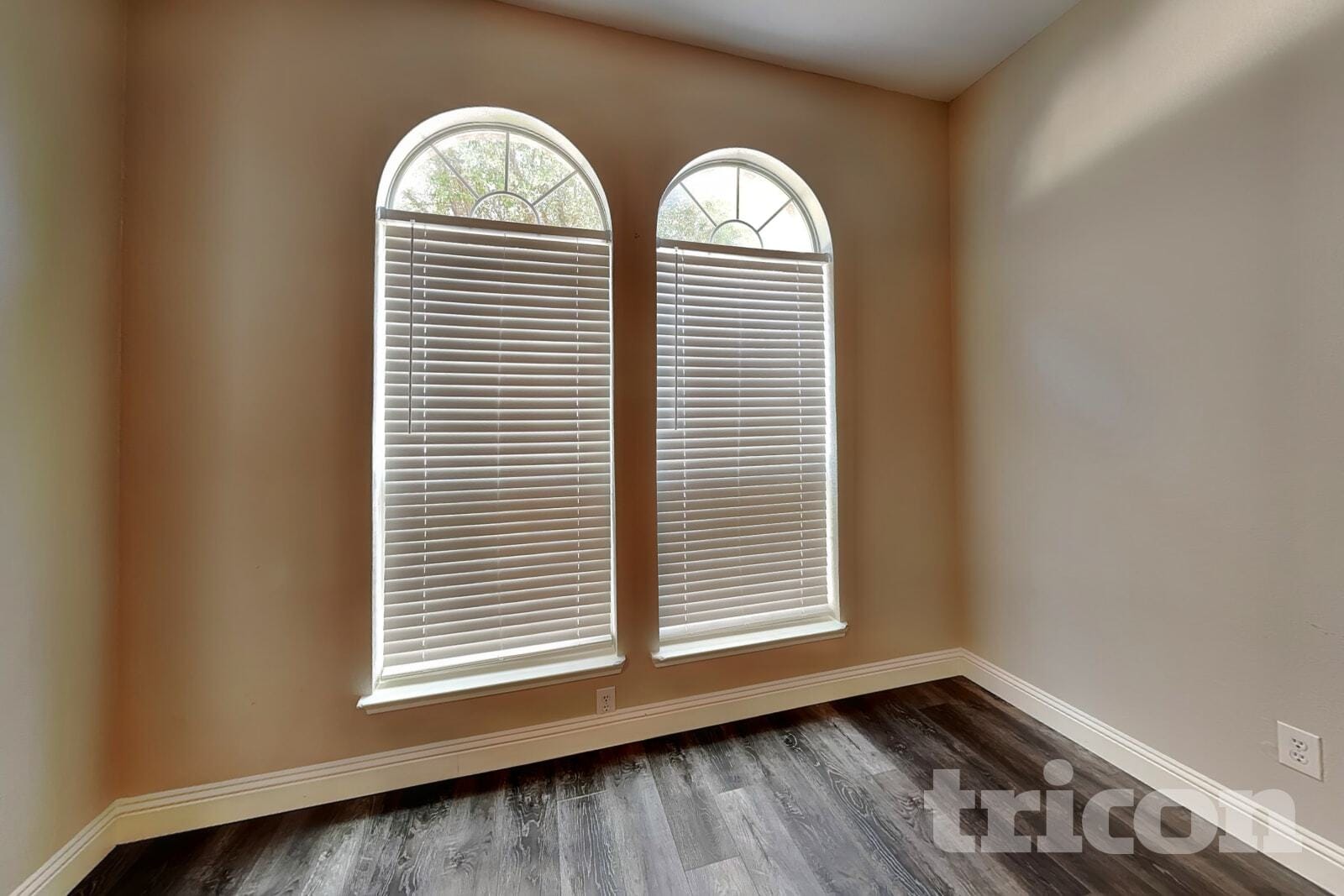 Building Photo - 12608 Summerwood Dr