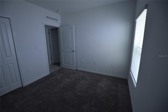 Building Photo - 2839 Armstrong Ave