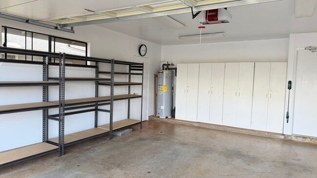 Building Photo - For Rent - 95-1028 Koliliko St.
