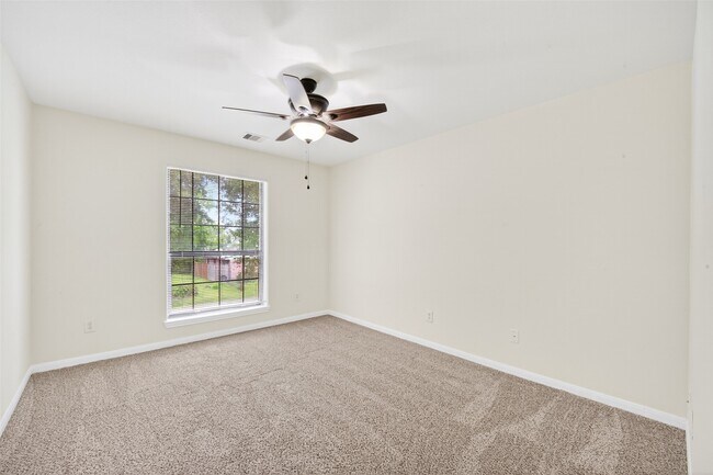 Building Photo - 4502 Mallow St